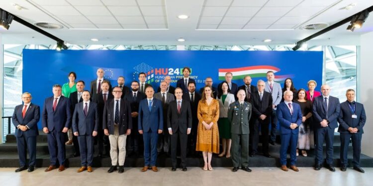 El club de los 27 aprueba la creación de un grupo de trabajo sobre la industria de Defensa