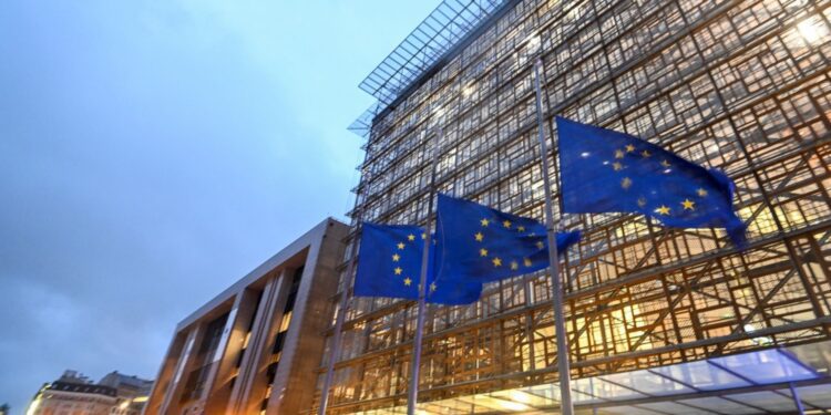 La UE incluye a otras cuatro personas y dos entidades en el régimen global de sanciones de Derechos Humanos