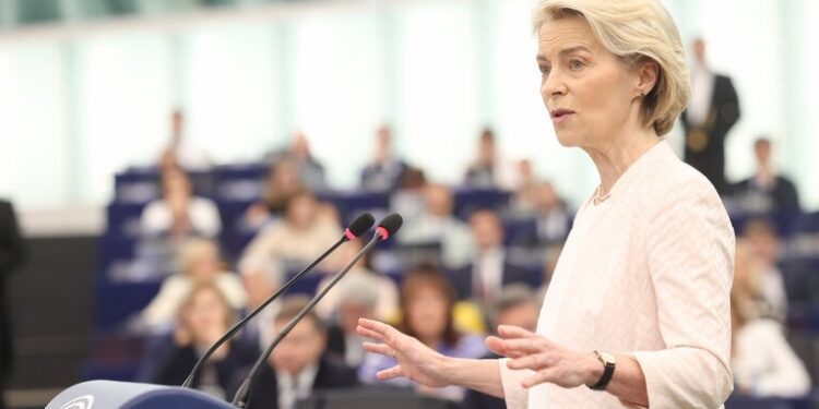 Von der Leyen reelegida para liderar la Comisión Europea, en busca de su nuevo equipo de comisarios