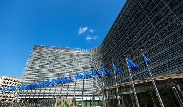 Bruselas inicia acciones legales contra varios Estados miembros por incumplimiento de normativas comunitarias