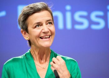 Vestager afirma que la fusión Air Europa  IAG habría afectado la competencia en rutas en España