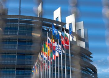 La UE solicita a Kosovo que se replantee el cierre de las oficinas postales serbias