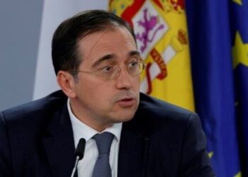 Albares no ve ‘responsable’ reconocer ya a González en Venezuela como reclama el PP