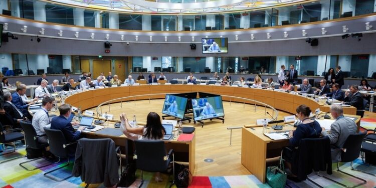 La Unión Europea no reconoce la victoria de Maduro