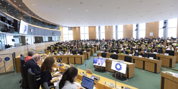 AGENDA: El nuevo Parlamento retoma la actividad