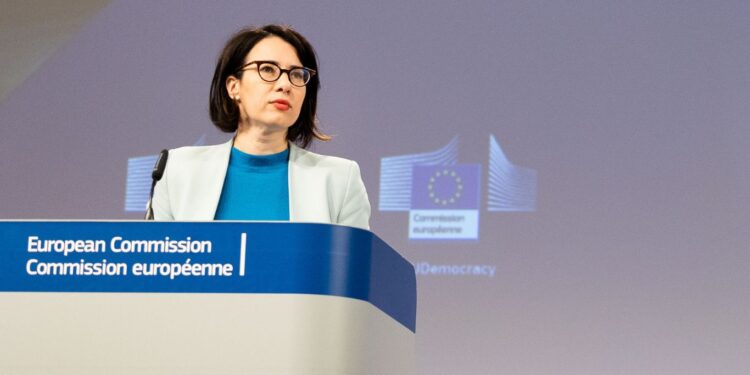 Anitta Hipper, portavoz de la Comisión para Asuntos de Interior y Migración: “Un Estado miembro puede reintroducir controles fronterizos internos para hacer frente a una amenaza grave”