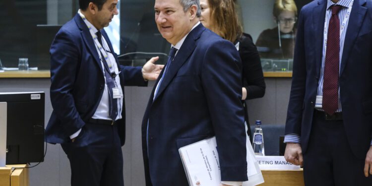 España aboga por la reindustrialización y el refuerzo de la gobernanza europea en el Consejo de Competitividad