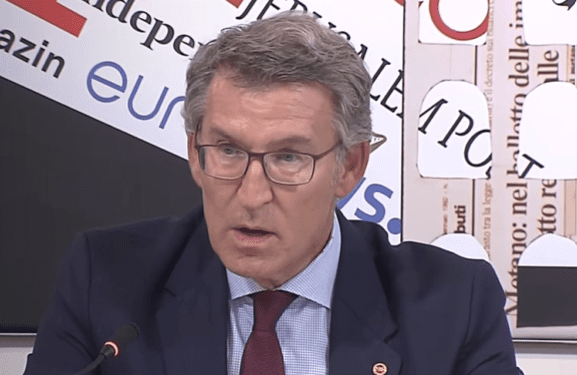 Feijóo asegura que la política migratoria funciona en Italia «y en mi país no»