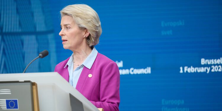 Von der Leyen retrasa la presentación de su equipo al martes que viene