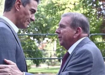 Sánchez afirma que España trabaja «por el diálogo» en Venezuela tras reunirse con Edmundo González