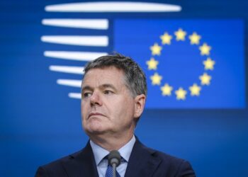 Donohoe viaja a Londres para “fortalecer los sólidos lazos entre el Reino Unido y la zona euro”