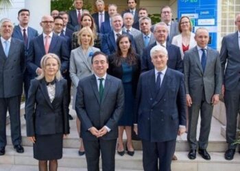 Los embajadores de la UE en España abordan con Albares los retos de la Presidencia húngara