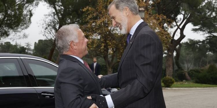 Los Reyes viajarán el 5 de octubre a Jordania a invitación de Abdalá II y en plena escalada regional