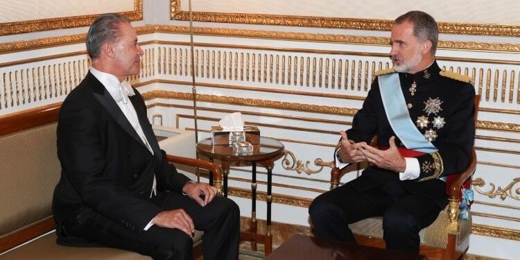 El Gobierno trasladó una queja formal a México por no invitar al Rey a la investidura presidencial