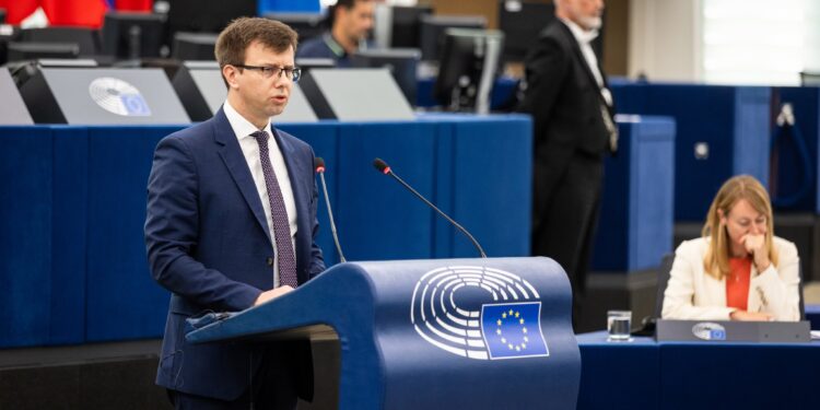 Hungría se une a Países Bajos y solicitará a la UE dejar de aplicar las normas de asilo