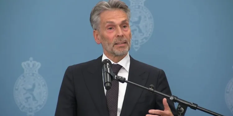 Países Bajos quiere lograr «una pronta exclusión» de las normas de asilo de la UE