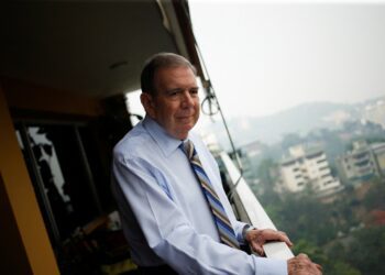 Borrell califica el exilio de Edmundo González a España como “un día triste para la democracia”