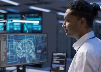 Más de 100 empresas firman compromisos del Pacto de IA de la UE para un desarrollo fiable y seguro