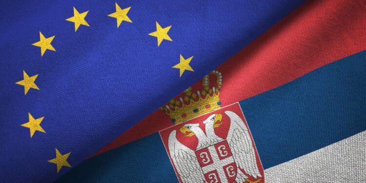 Serbia, entre su amistad con Rusia, la animadversión a la OTAN y su deseo de adherirse a la UE