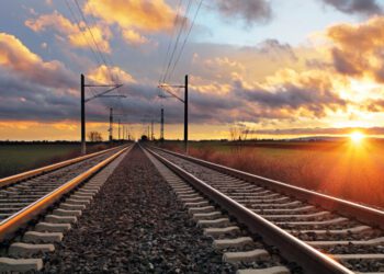 La Comisión afirma que la competencia ferroviaria abarata los precios de los billetes de tren