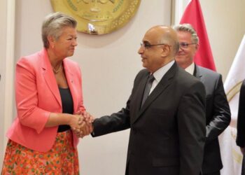 Johansson visita Egipto para tratar la lucha contra la inmigración ilegal