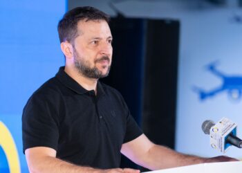 Zelenski acude a la base de Ramstein con el fin de solicitar «armas» a sus aliados para atacar Rusia