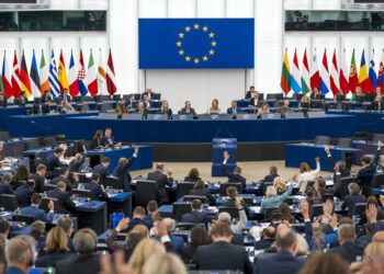 El Parlamento condena la injerencia de Rusia en Moldavia