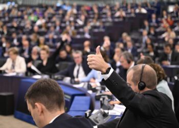 La Eurocámara respalda una ayuda de casi tres millones de euros para los trabajadores despedidos de la cadena minorista Match-Smatch