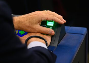 El Parlamento Europeo pide un presupuesto de 201.000 millones de euros para 2025 y rechaza los recortes propuestos por los Estados miembros