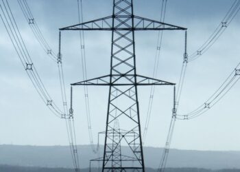 La Red Europea de Gestores de Redes de Transmisión de Electricidad anuncia un incremento de 400 MW en la capacidad de exportación de energía a Ucrania y Moldavia