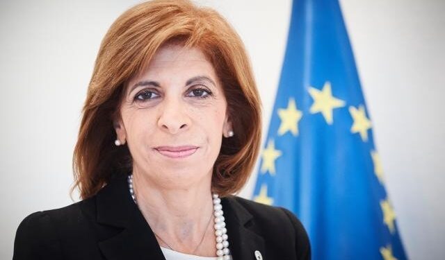 La Comisión ofrece vacunas contra el covid a China mientras los países piden tests a los viajeros