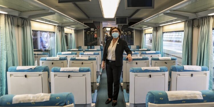 Bruselas dará apoyo a dos proyectos ferroviarios que conectarán Cataluña con Europa