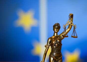 El Parlamento Europeo acoge el foro ‘La transformación digital de las sociedades mercantiles y la seguirdad jurídica’