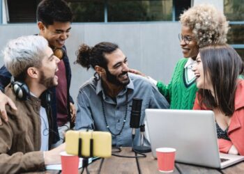 La Comisión ofrece 37 plazas a estudiantes de periodismo y jóvenes periodistas para recibir formación durante un viaje de una semana a Bruselas.