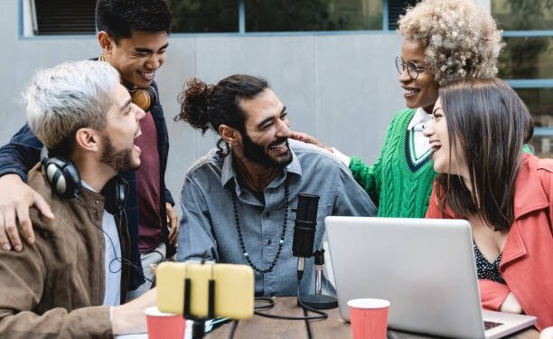 La Comisión ofrece 37 plazas a estudiantes de periodismo y jóvenes periodistas para recibir formación durante un viaje de una semana a Bruselas.