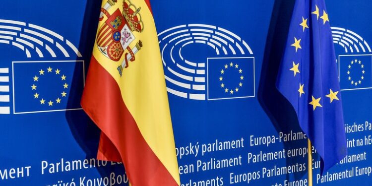 La Comisión aprueba un plan estatal español de 450 millones de euros para apoyar a las empresas manufactureras con un consumo intensivo de gas