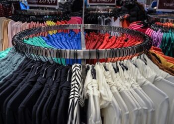 El Parlamento reclama reglas más estrictas para luchar contra la moda rápida