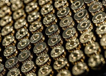 La Unión Europea presenta un plan de 500 millones de euros para fabricar munición