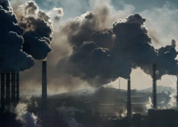 La Comisión pone en marcha una consulta pública sobre el principio de ‘quien contamina paga’