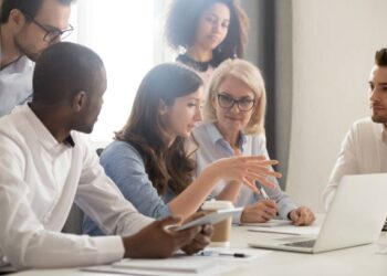 Los eurodiputados piden garantizar la calidad de los periodos de prácticas en toda la UE