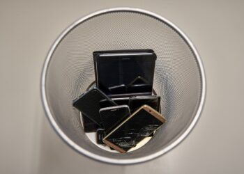 Nuevas reglas para que los móviles y tabletas sean más duraderos, eficientes y fáciles de reparar