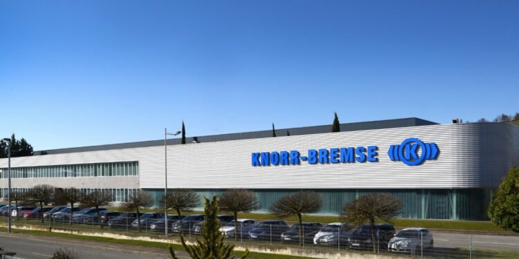 La multinacional europea Knorr-Bremse refuerza su compromiso con la seguridad y salud laboral con un gasto anual de más de 400.000€ en su centro de Pamplona de I+D+i