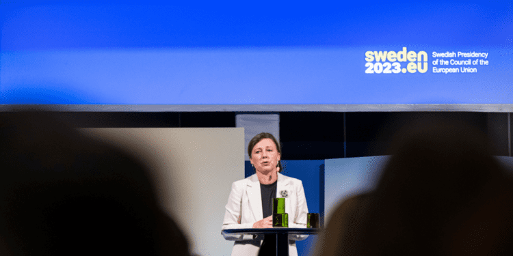 A partir del domingo los consumidores podrán combatir las prácticas comerciales ilegales de forma colectiva