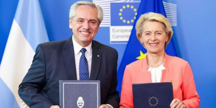 CUMBRE UE – CELAC: LA UE Y ARGENTINA INTENSIFICAN SU COOPERACIÓN