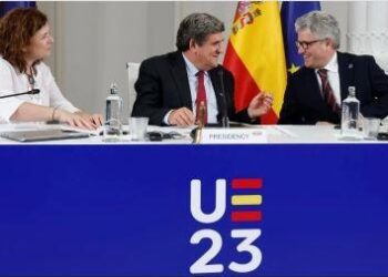 Los ministros de Empleo y Políticas Sociales UE apuestan por acuerdo sobre teletrabajo