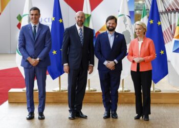 UE Y CHILE FORTALECEN LA COOPERACIÓN EN MATERIAS PRIMAS CRÍTICAS