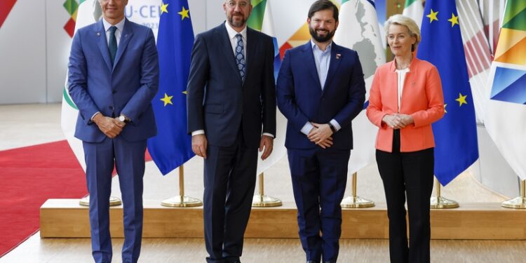 UE Y CHILE FORTALECEN LA COOPERACIÓN EN MATERIAS PRIMAS CRÍTICAS