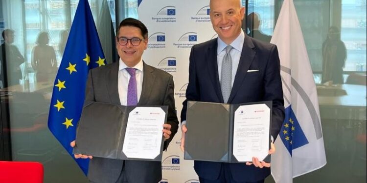 BRASIL: EL BEI PRESTA 300 MILLONES DE EUROS AL BANCO SANTANDER BRASIL PARA PEQUEÑAS INVERSIONES EN ENERGÍA SOLAR