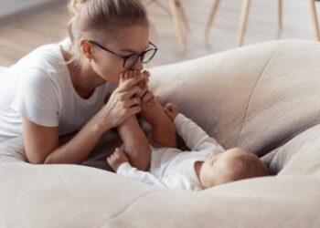 La Comisión autoriza la primera vacuna para proteger a lactantes del  VRS