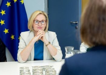 La Comisión Europea Refuerza la Regulación para Entidades de Crédito Frente a la Banca en la Sombra